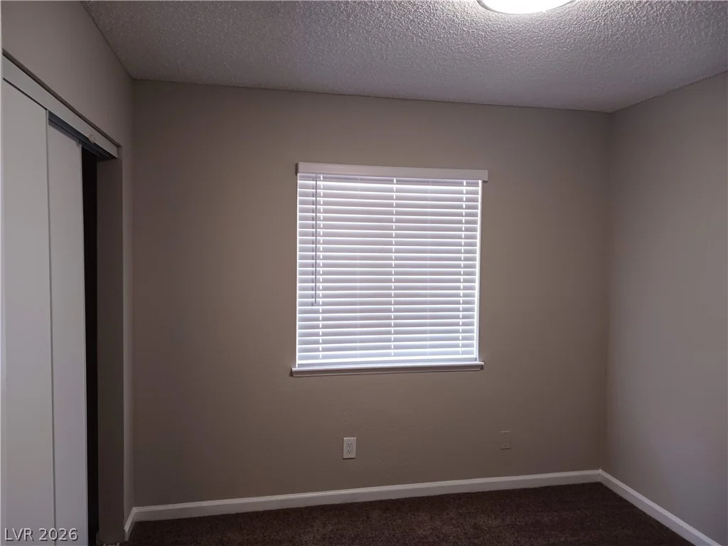 3653 Lone Oak, Las Vegas, NV 89115