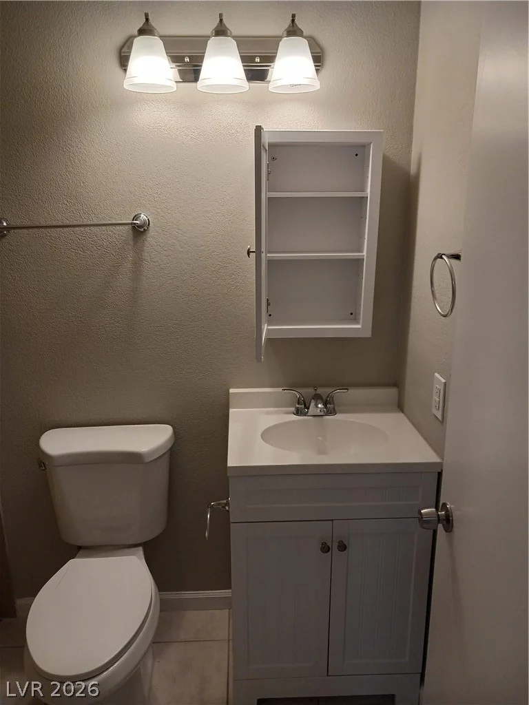 3653 Lone Oak, Las Vegas, NV 89115