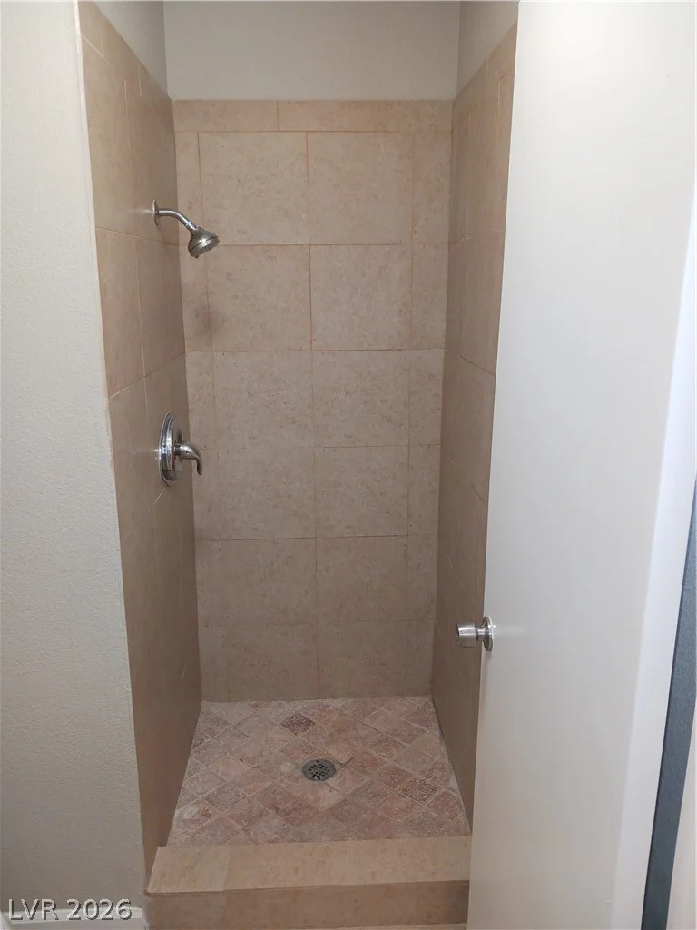 3653 Lone Oak, Las Vegas, NV 89115