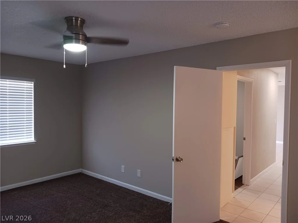 3653 Lone Oak, Las Vegas, NV 89115