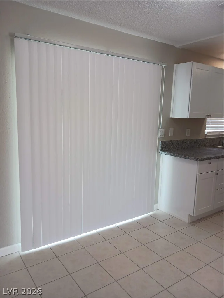 3653 Lone Oak, Las Vegas, NV 89115