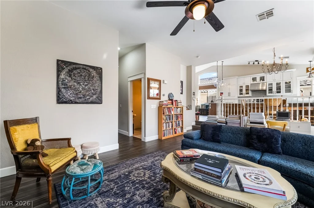 8943 Shale Valley, Las Vegas, NV 89123