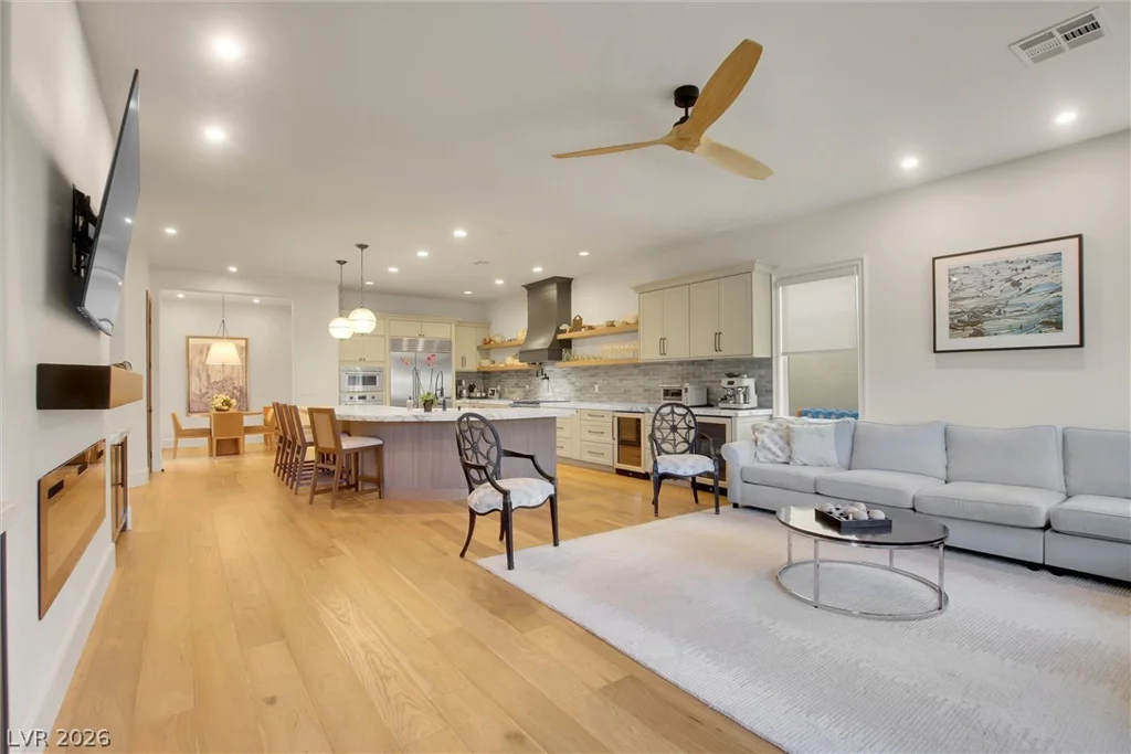 2007 Cherry Creek, Las Vegas, NV 89135