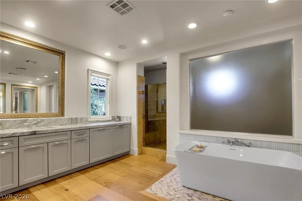 2007 Cherry Creek, Las Vegas, NV 89135