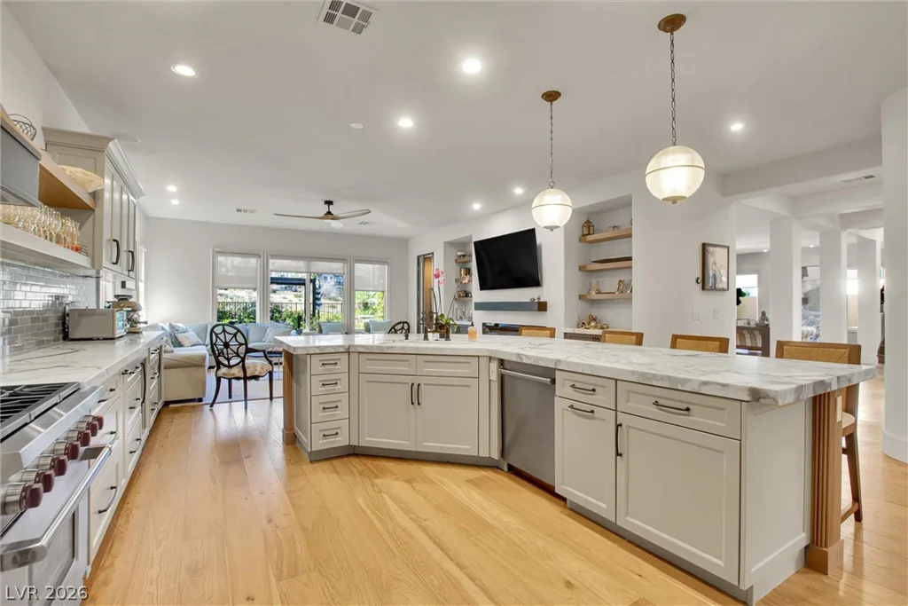 2007 Cherry Creek, Las Vegas, NV 89135