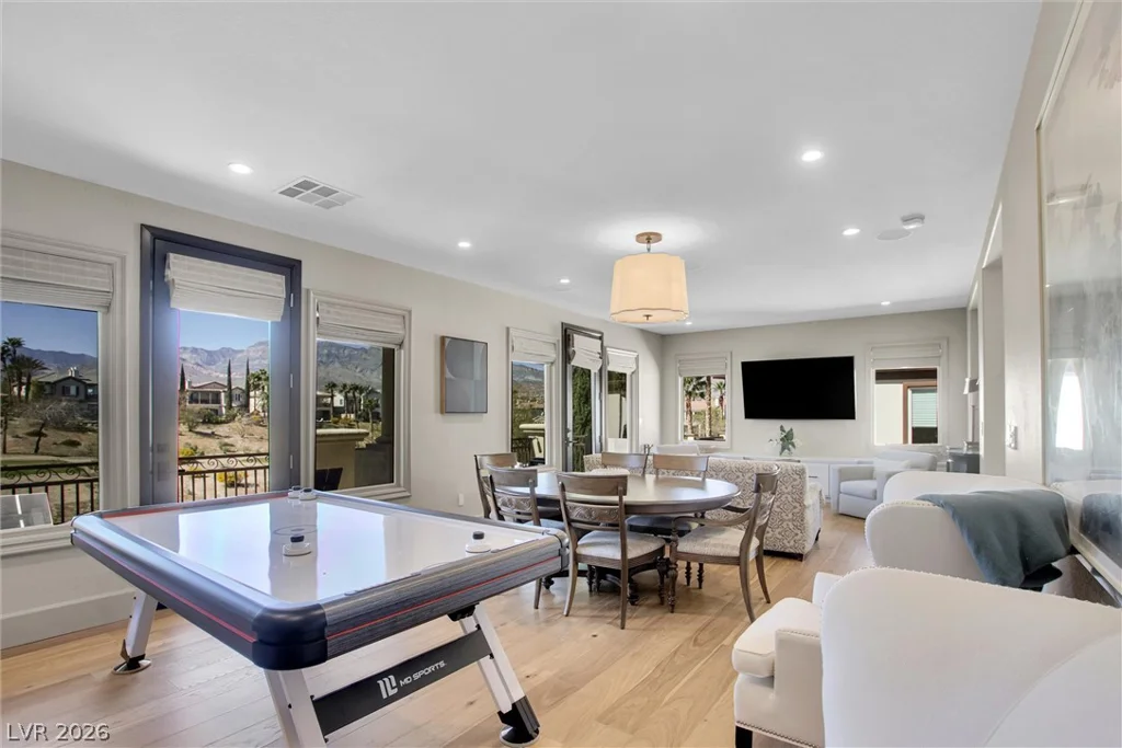 2007 Cherry Creek, Las Vegas, NV 89135