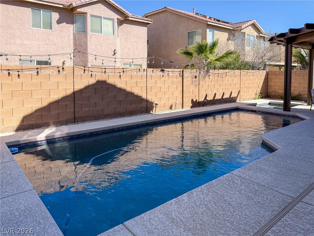 9156 Weeping Hollow, Las Vegas, NV 89178