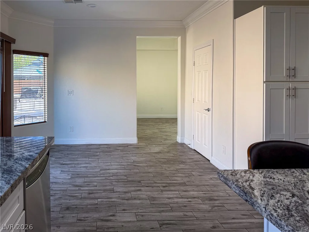 9156 Weeping Hollow, Las Vegas, NV 89178