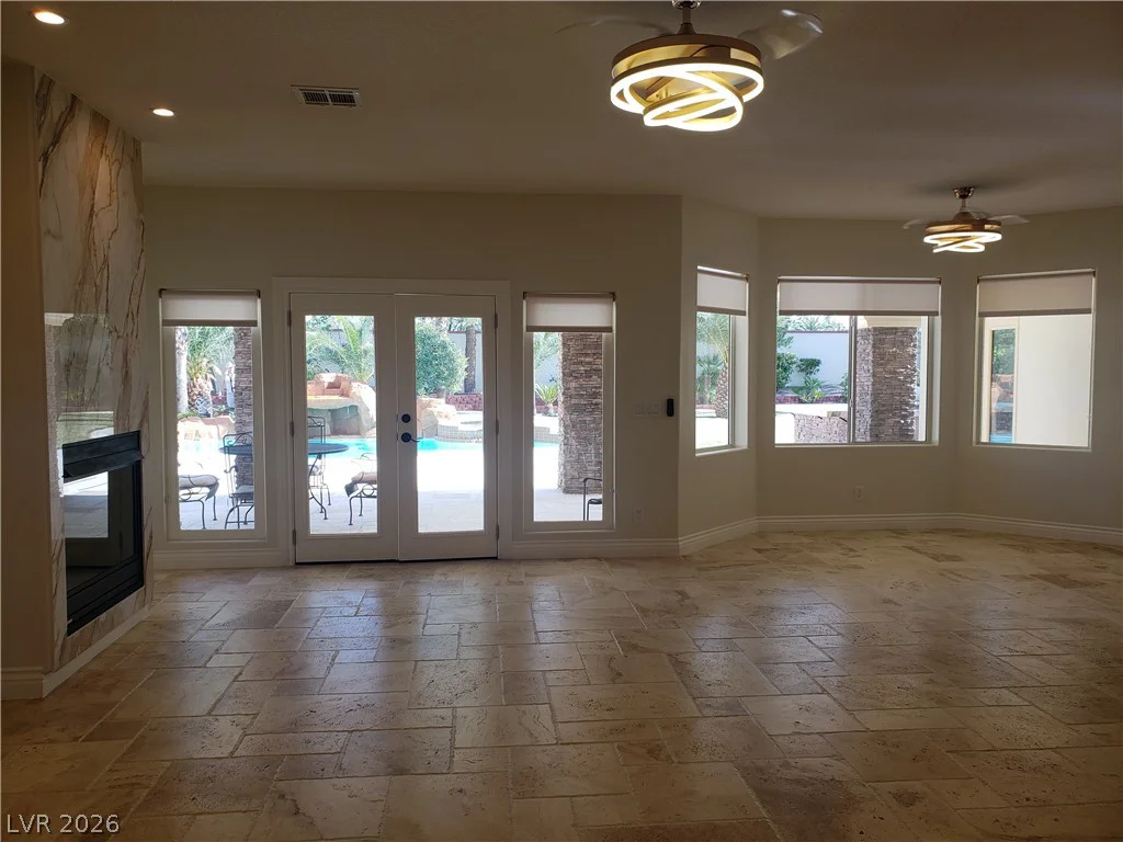 7261 Obannon, Las Vegas, NV 89117