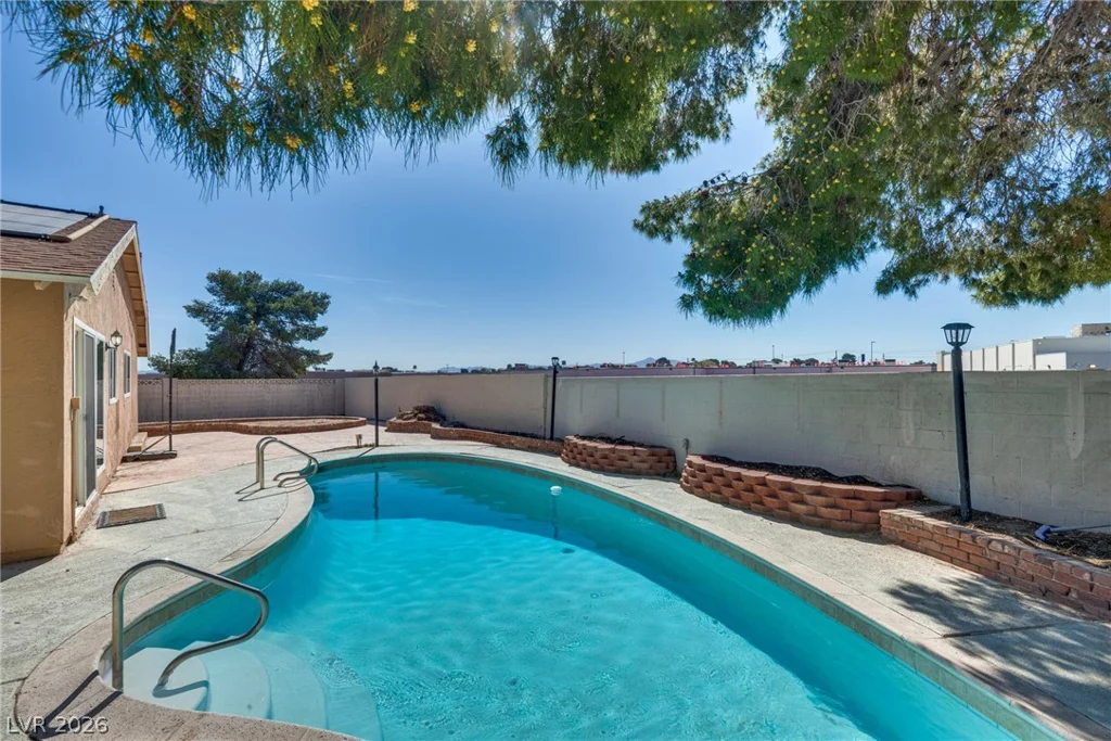 2503 Siesta, Las Vegas, NV 89121