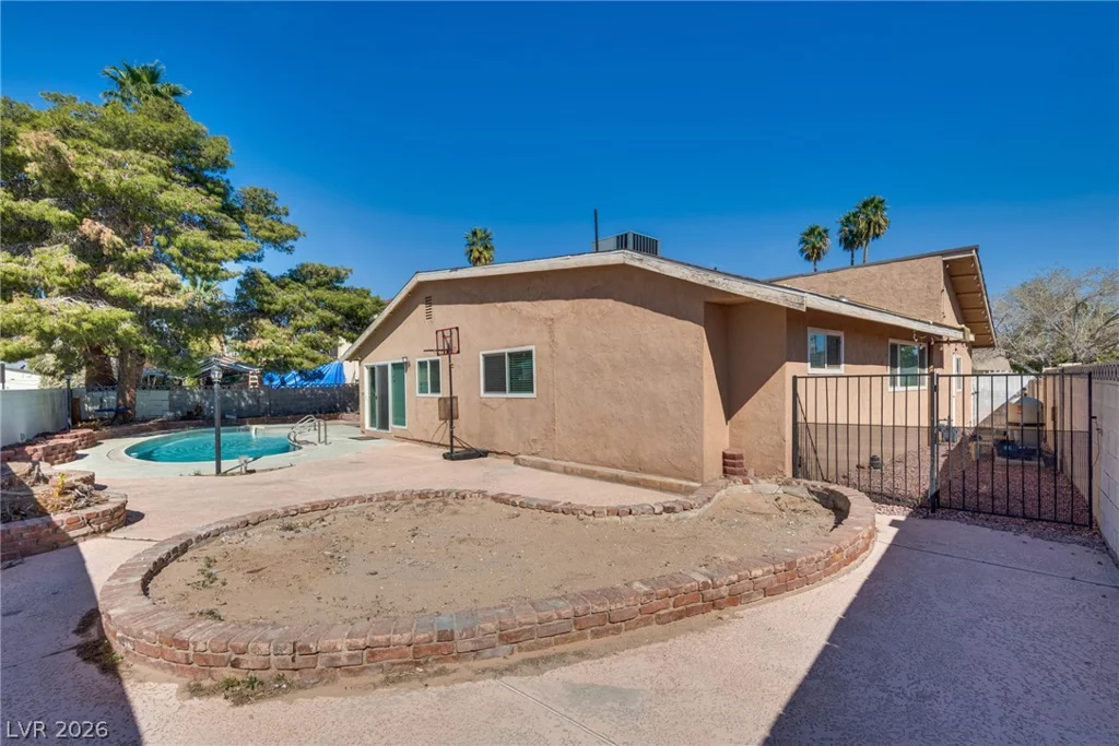 2503 Siesta, Las Vegas, NV 89121