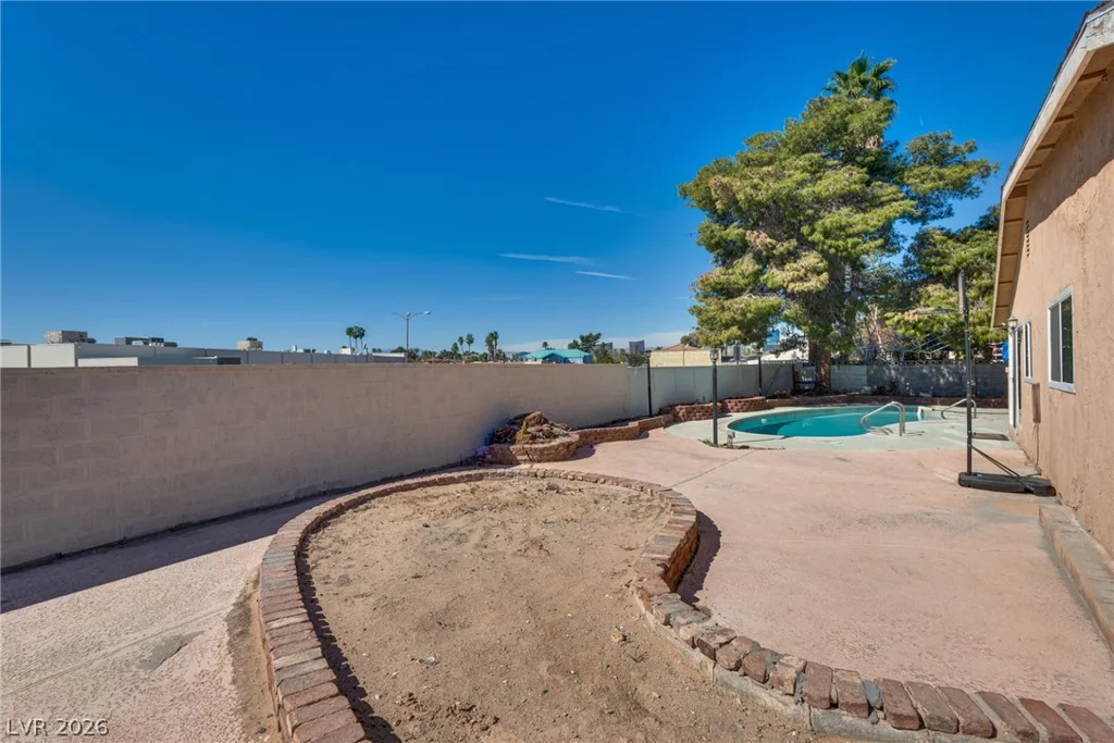 2503 Siesta, Las Vegas, NV 89121