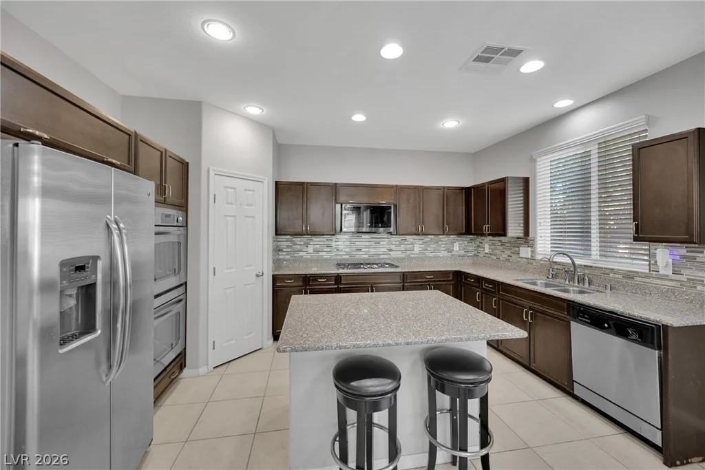 162 Black Crow, Las Vegas, NV 89123