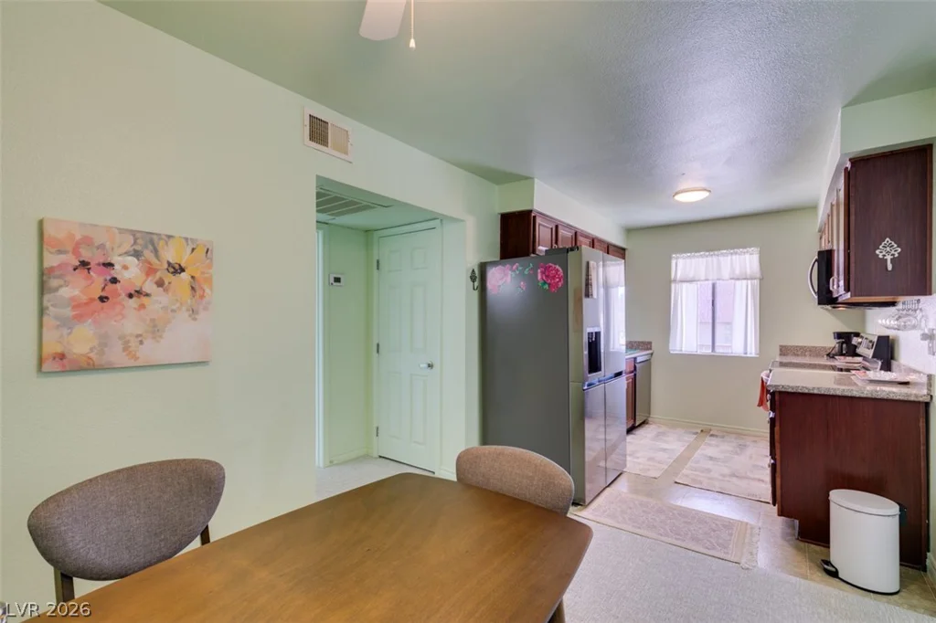 5060 Indian River, Las Vegas, NV 89103