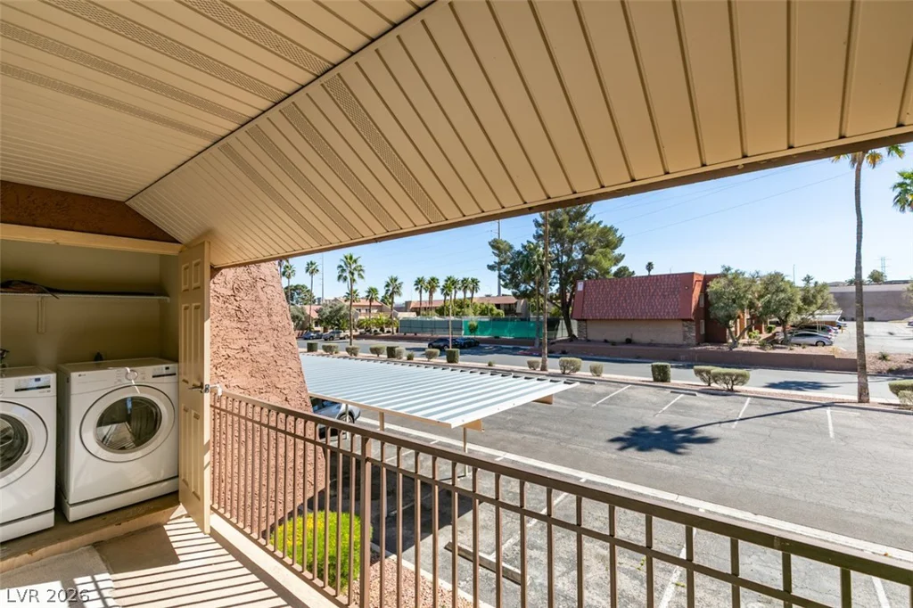 5060 Indian River, Las Vegas, NV 89103