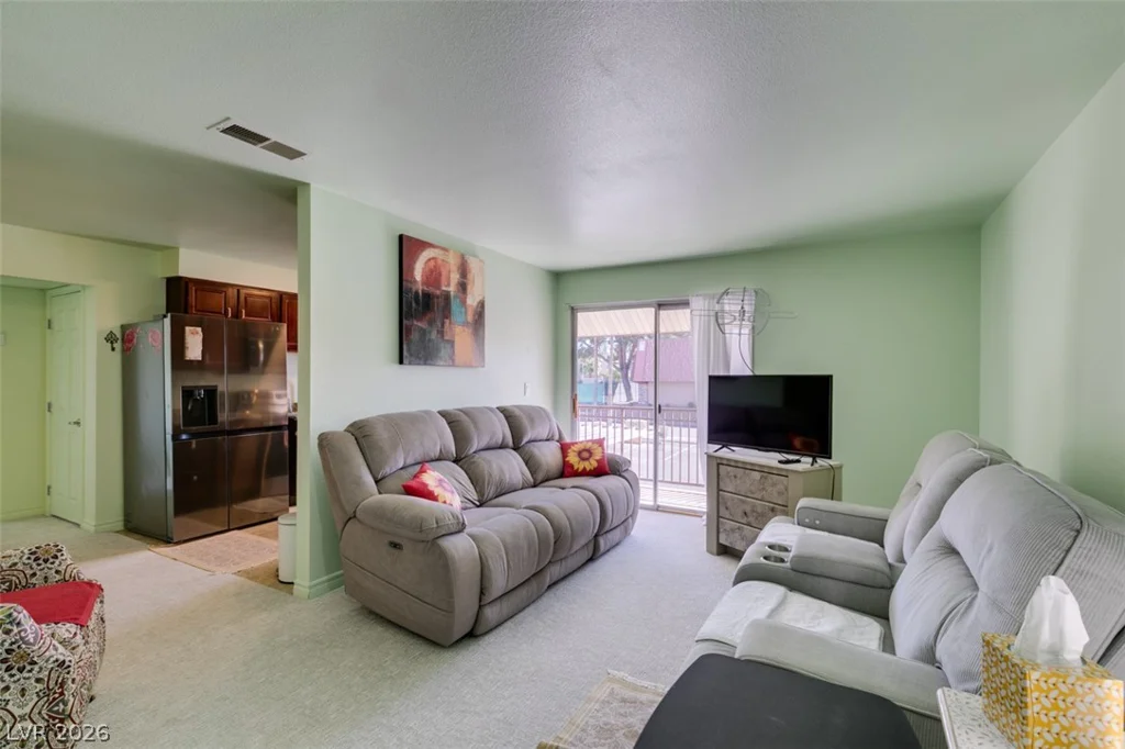 5060 Indian River, Las Vegas, NV 89103