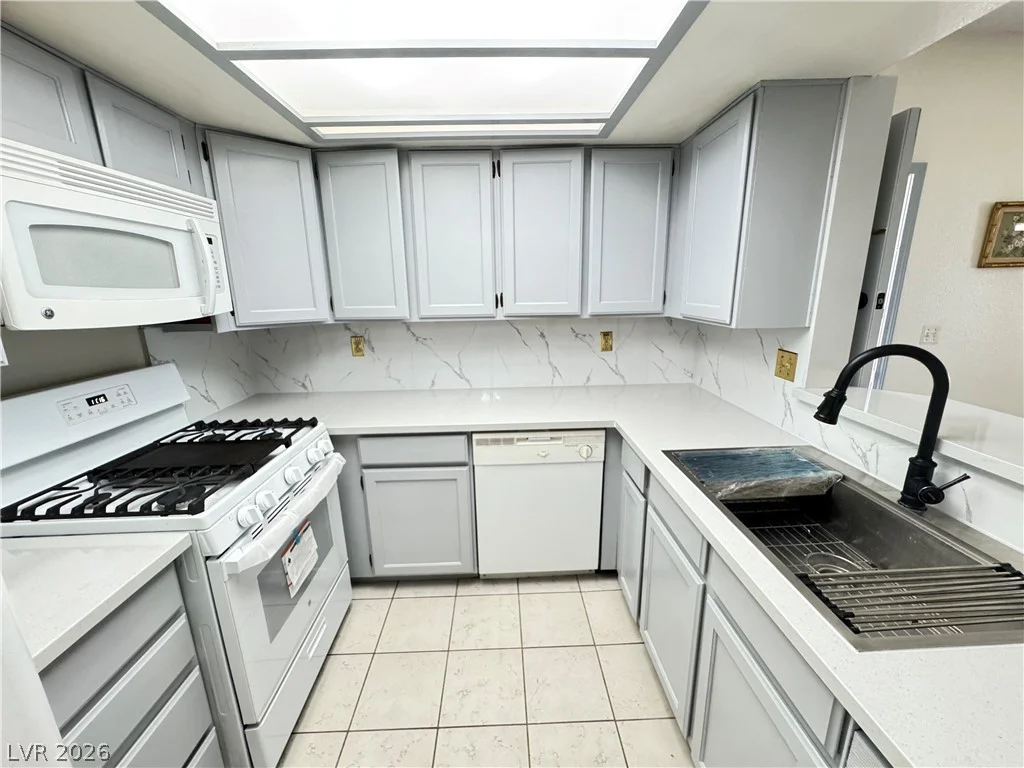 1406 Santa Margarita, Las Vegas, NV 89146