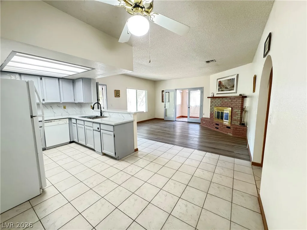 1406 Santa Margarita, Las Vegas, NV 89146