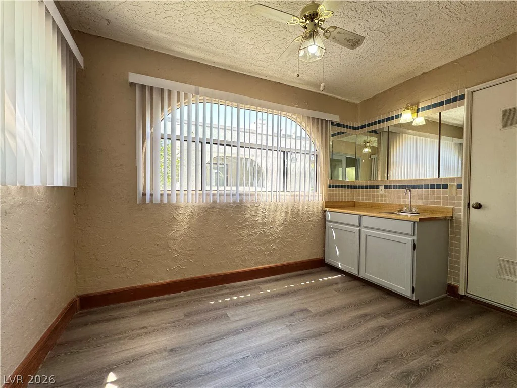 1406 Santa Margarita, Las Vegas, NV 89146