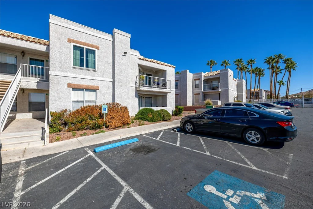 6800 Lake Mead, Las Vegas, NV 89156