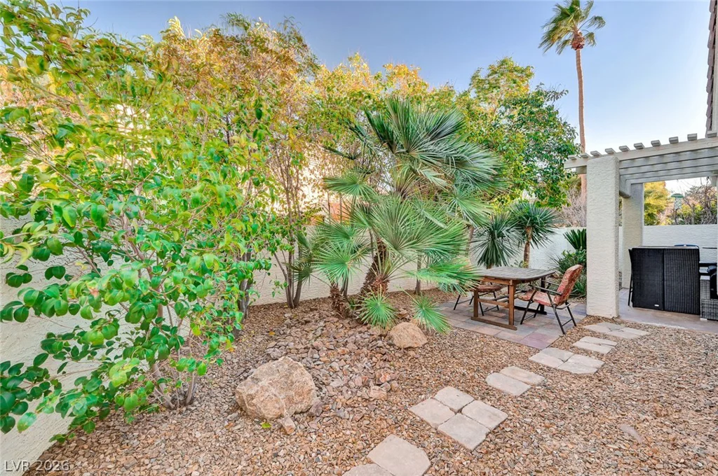 5256 Crooked Valley, Las Vegas, NV 89149