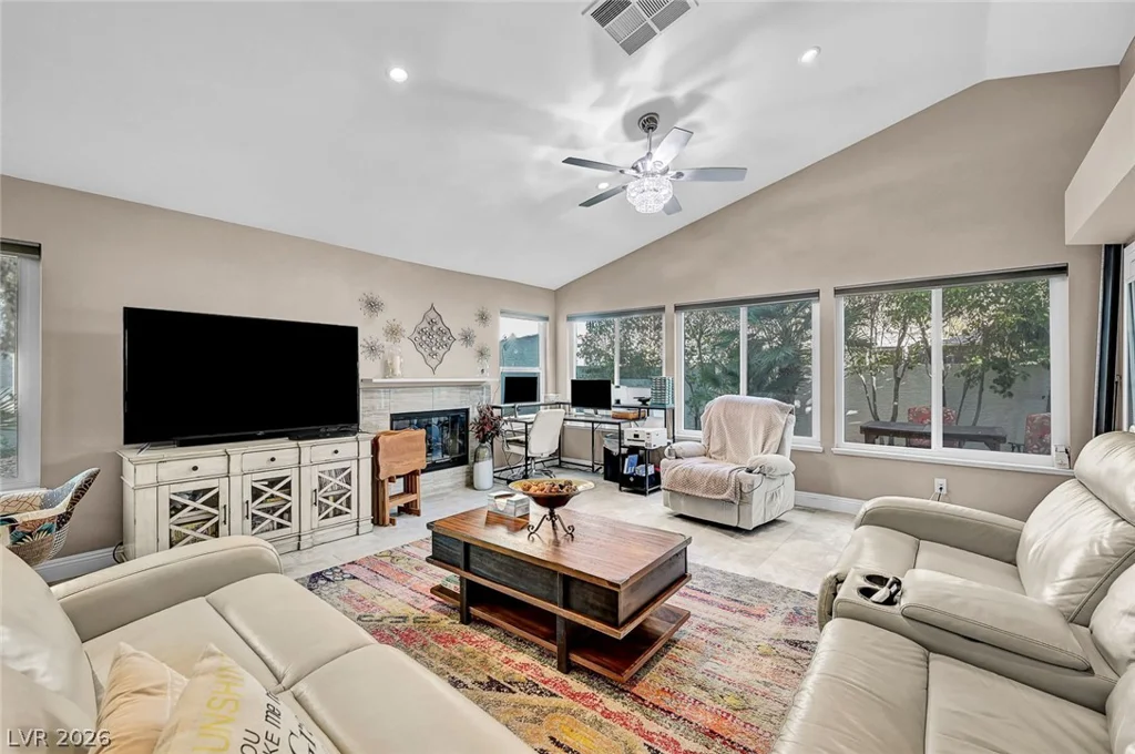 5256 Crooked Valley, Las Vegas, NV 89149