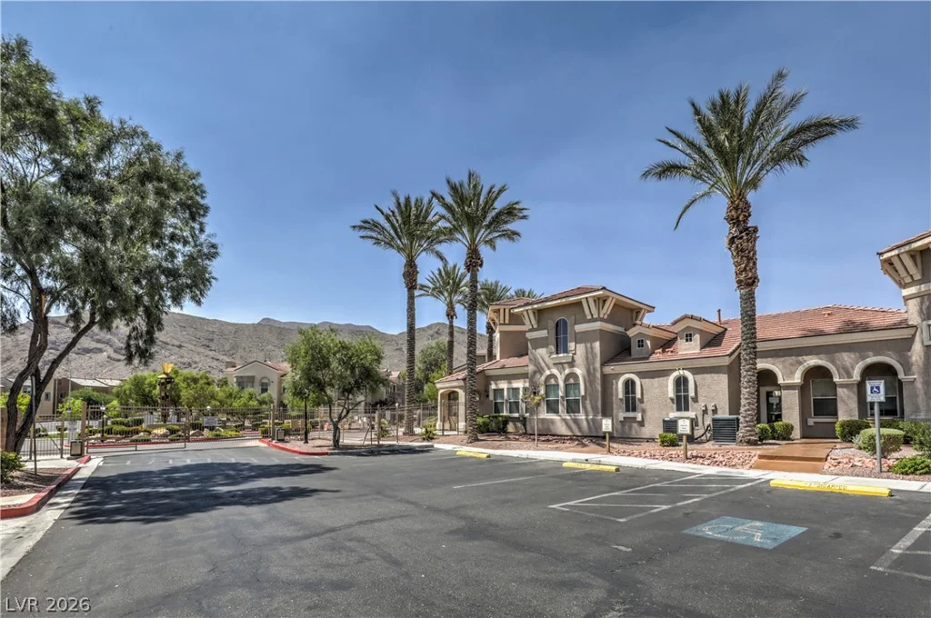 10550 Alexander, Las Vegas, NV 89129