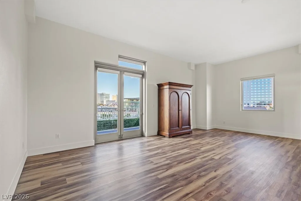 360 Desert Inn, Las Vegas, NV 89109