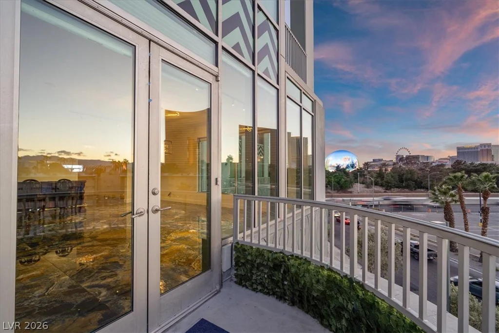 360 Desert Inn, Las Vegas, NV 89109