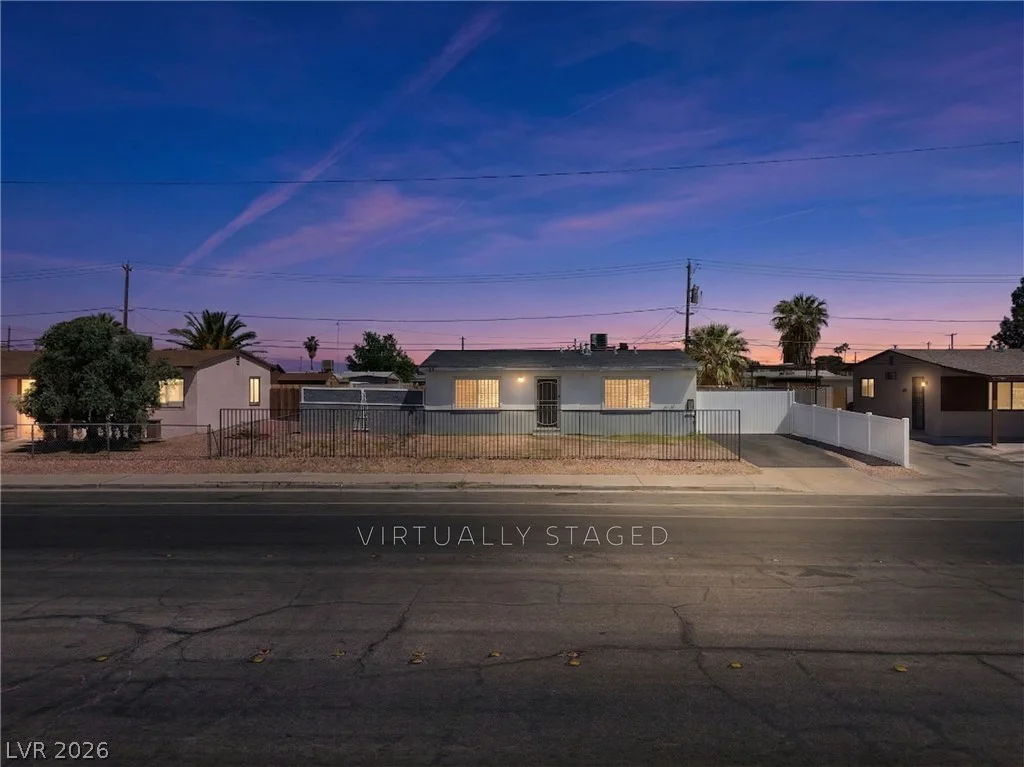 1956 H, Las Vegas, NV 89106