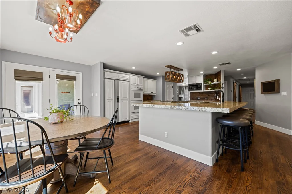 4240 Mills, Logandale, NV 89021