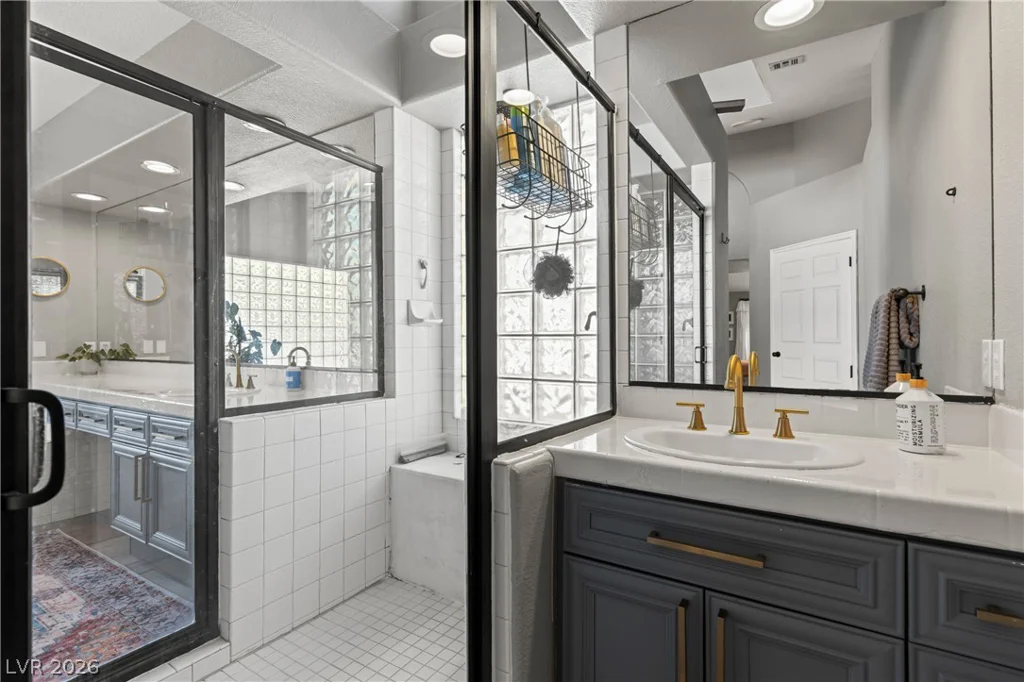 4240 Mills, Logandale, NV 89021
