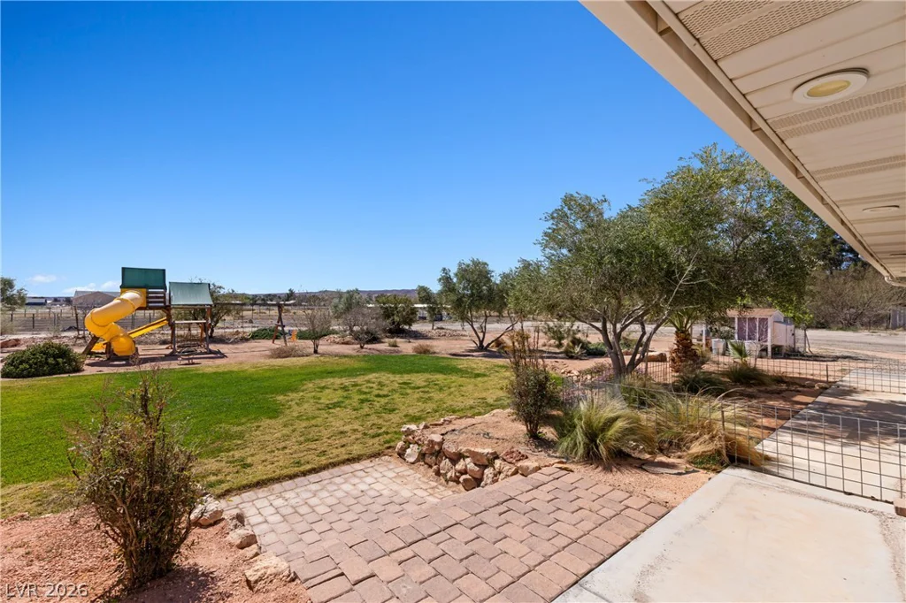 4240 Mills, Logandale, NV 89021