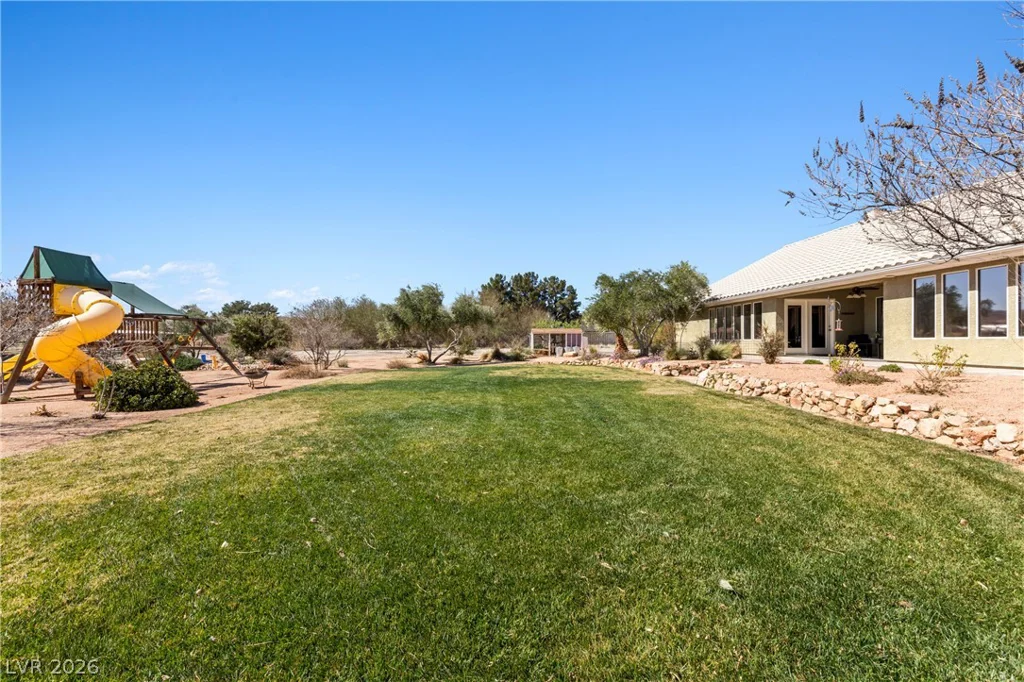 4240 Mills, Logandale, NV 89021