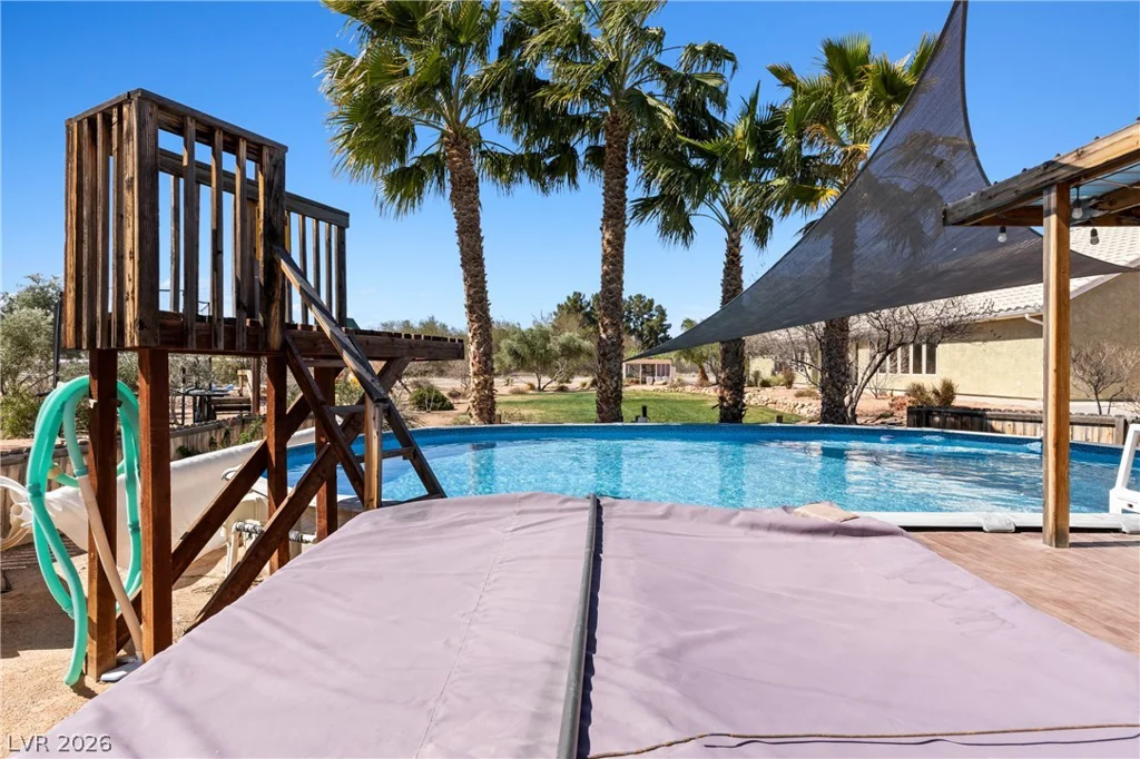 4240 Mills, Logandale, NV 89021