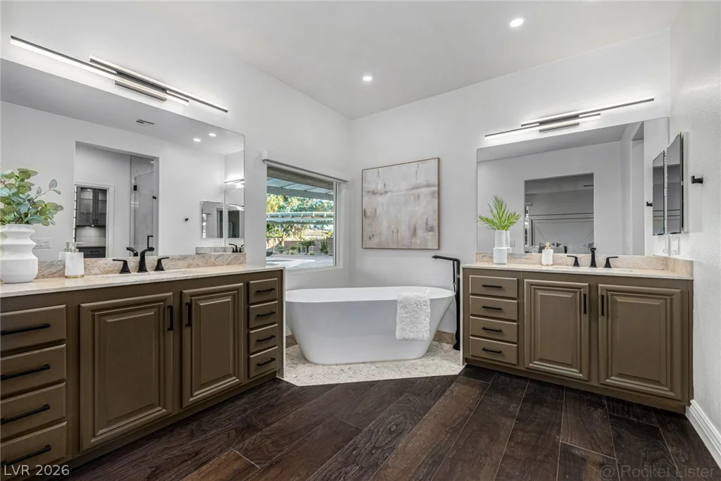 7840 Thunder Echo, Las Vegas, NV 89131