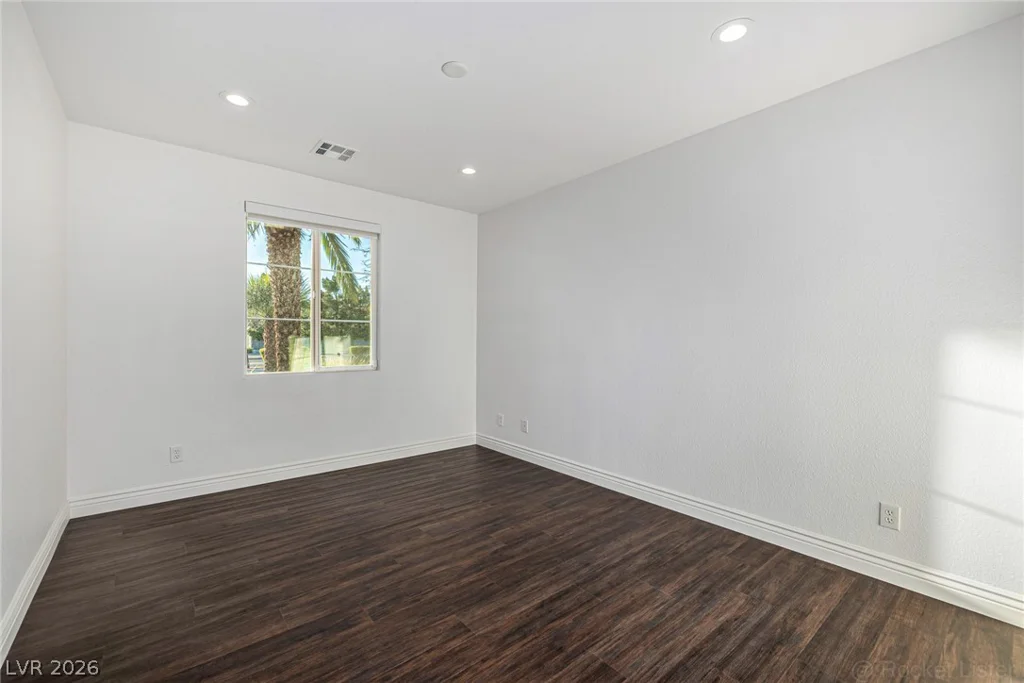 7840 Thunder Echo, Las Vegas, NV 89131
