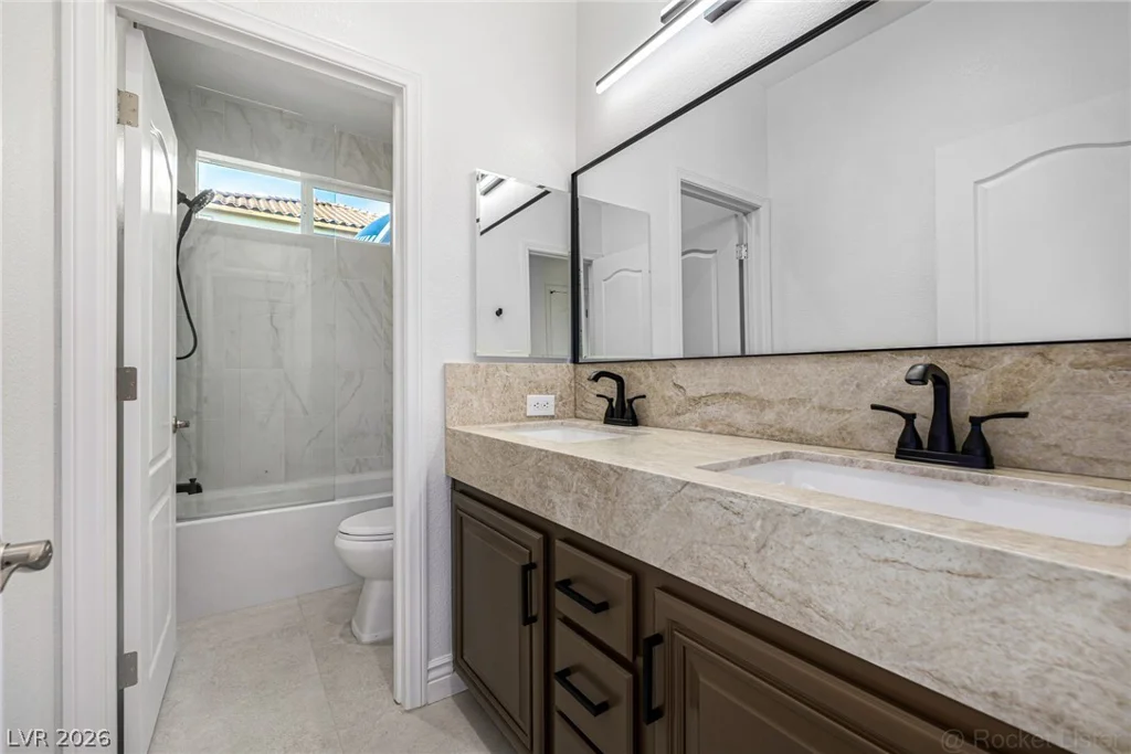 7840 Thunder Echo, Las Vegas, NV 89131