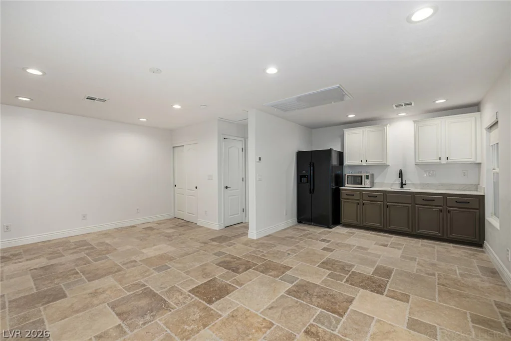 7840 Thunder Echo, Las Vegas, NV 89131