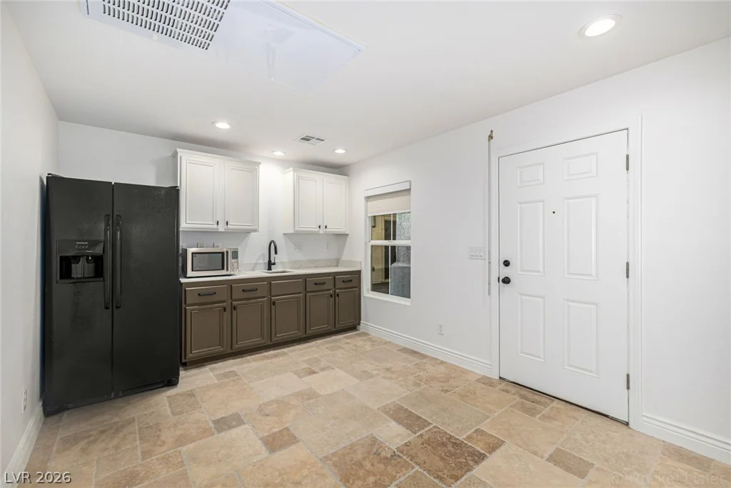 7840 Thunder Echo, Las Vegas, NV 89131