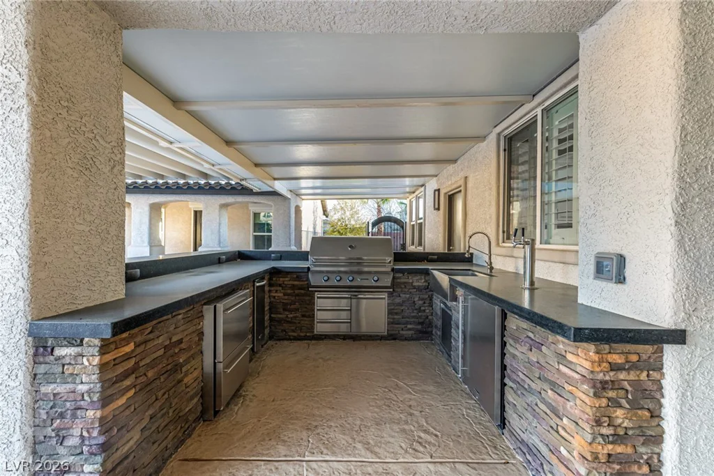 7840 Thunder Echo, Las Vegas, NV 89131