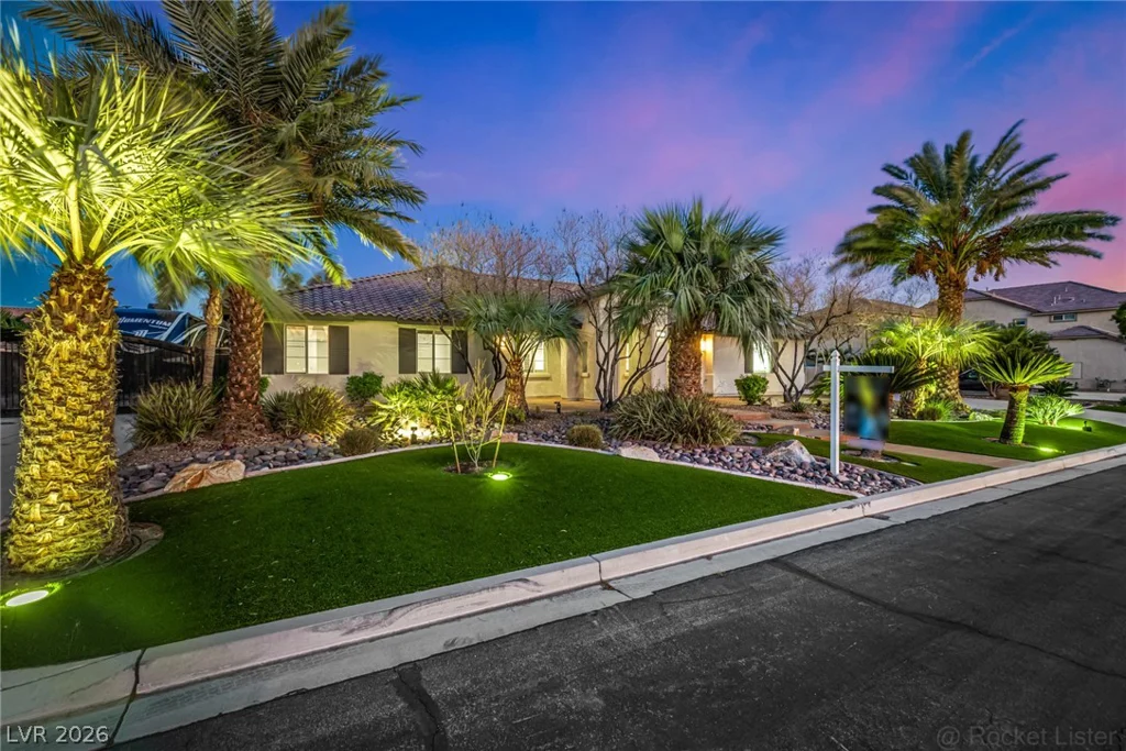 7840 Thunder Echo, Las Vegas, NV 89131