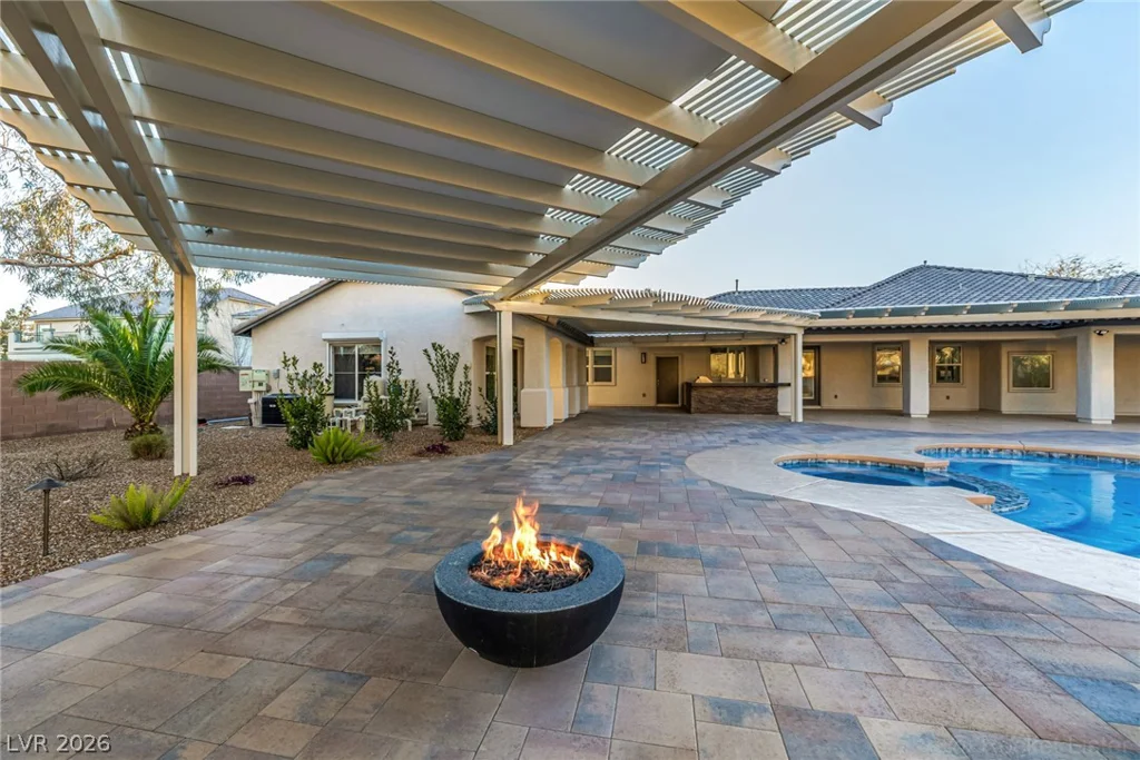 7840 Thunder Echo, Las Vegas, NV 89131