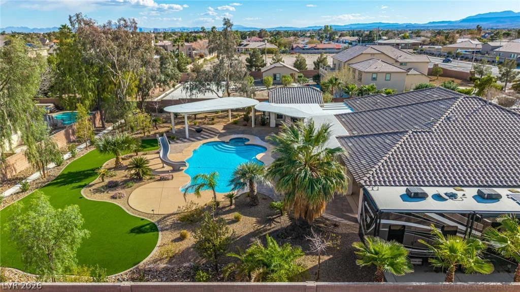 7840 Thunder Echo, Las Vegas, NV 89131