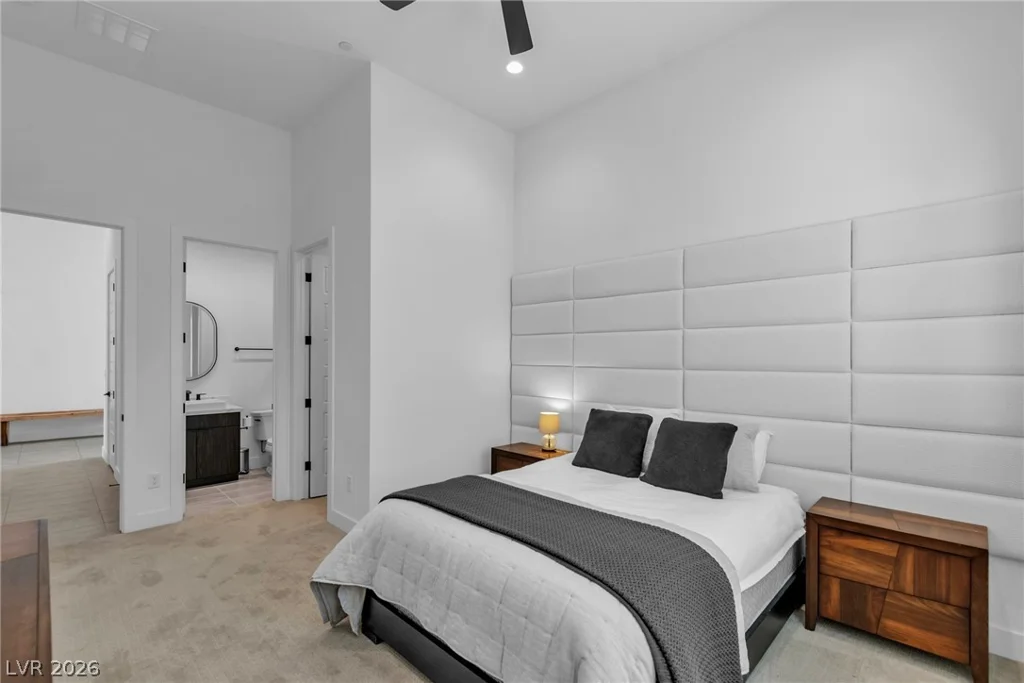 10824 Agate Cliffs, Las Vegas, NV 89135