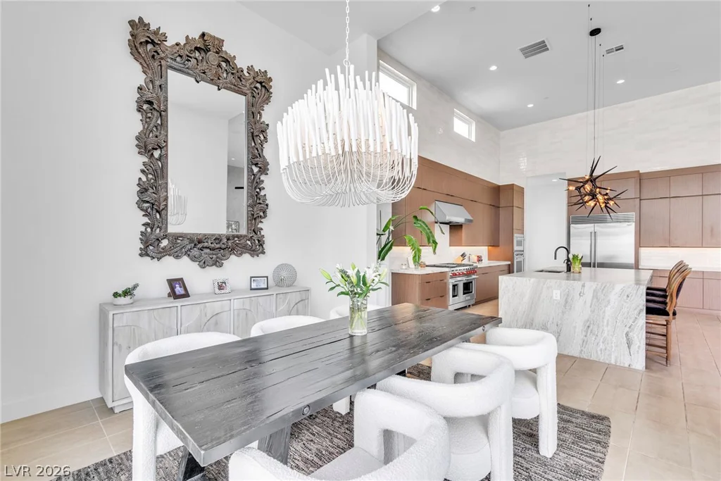 10824 Agate Cliffs, Las Vegas, NV 89135