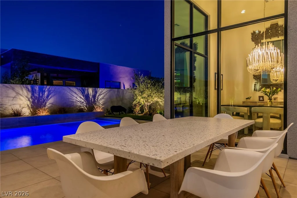 10824 Agate Cliffs, Las Vegas, NV 89135