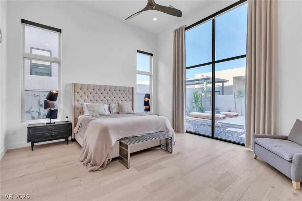 10824 Agate Cliffs, Las Vegas, NV 89135