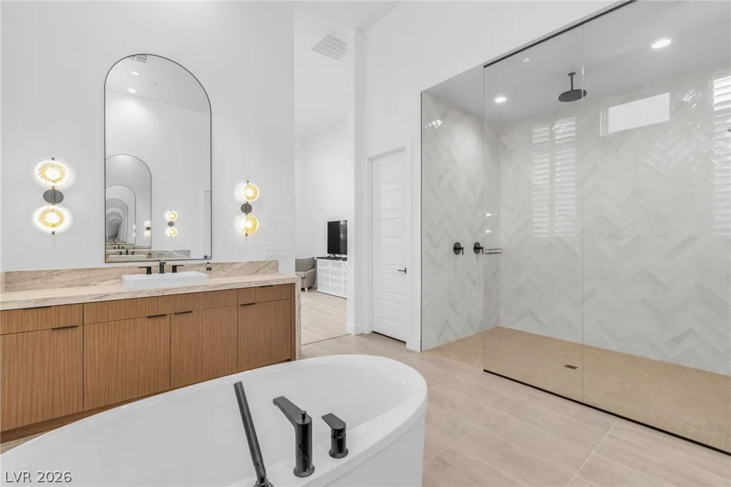 10824 Agate Cliffs, Las Vegas, NV 89135