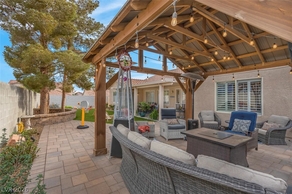 6258 Golden Rain, North Las Vegas, NV 89031
